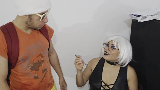 Büyük memeli profesörün gizli ekstra kredisi: sınıftan sert anal sekse