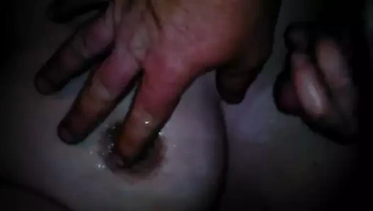 titts üzerinde ağır yük