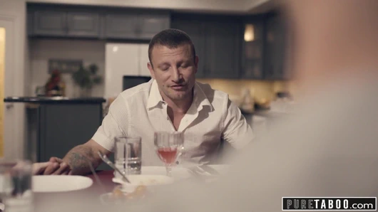 Saf tabu üvey anne-baba ve üvey kardeş hoşgeldin yeni kız kardeş