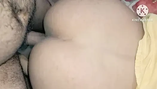 The sister-in-law's ass was inserted into the sister-in-law's ass.