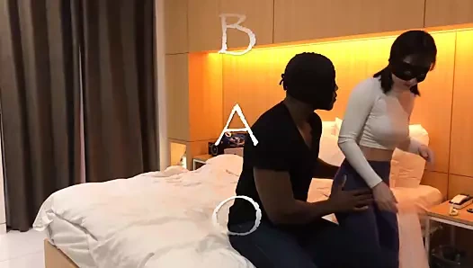 Koreli karısı siyah gitti