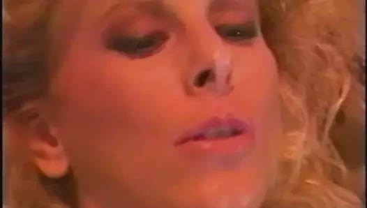 Brendi alexandre - kıçını sıraya koymak sc04