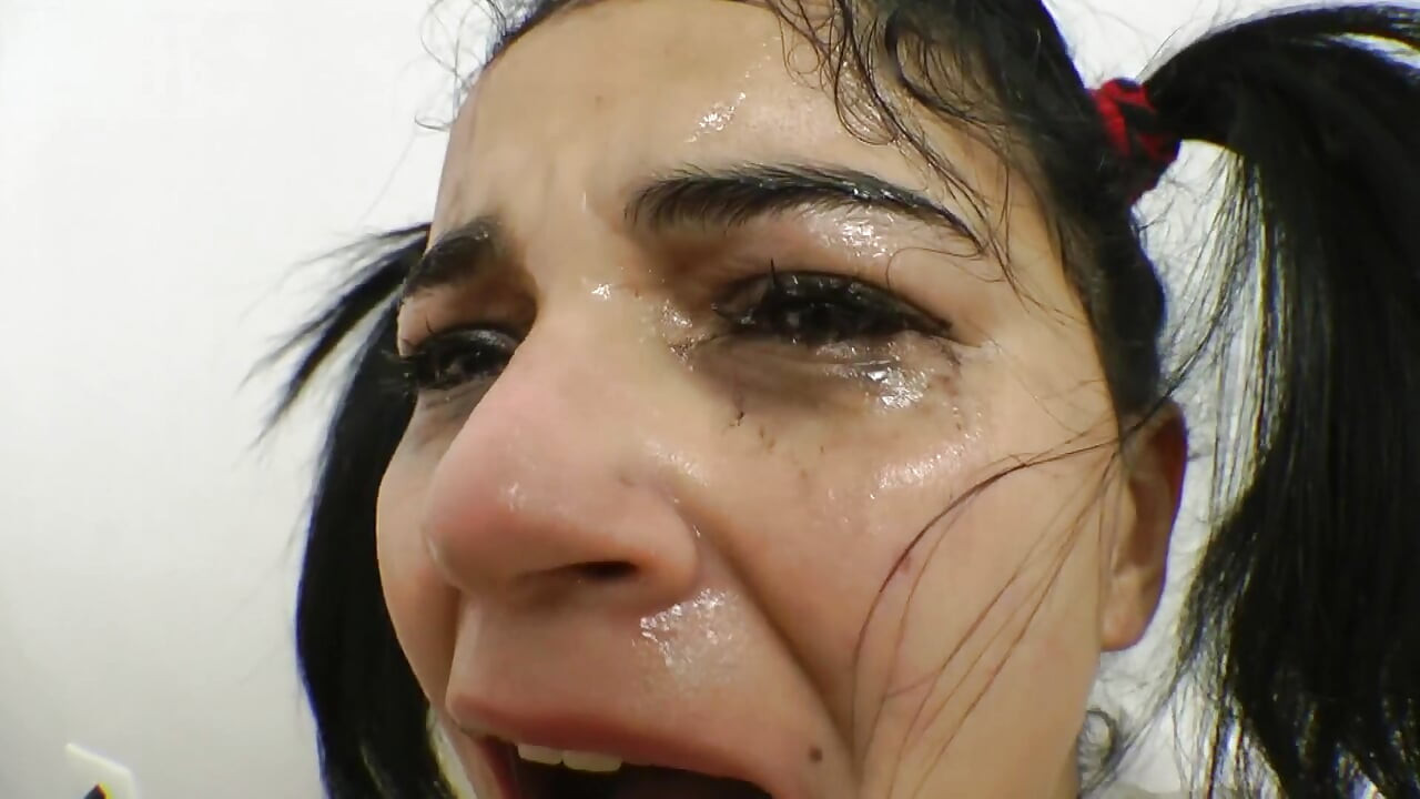 Derin ayaklar mükemmel tabanlar yazan Liliane Prado