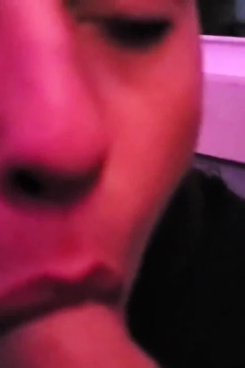 Муженек обожает слушать обо всех членах, которые высосали, часть 2