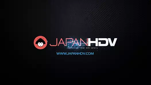 Anne, üvey oğlunun sert horozunu sperm için emiyor