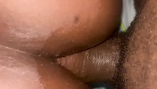 Çikolatalı kızlar ilk kez anal seks yapıyor