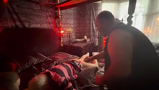 Bölüm 2:- Lanista Bear ve Domina Satana Tawseman'ı hızlarına sokuyor!