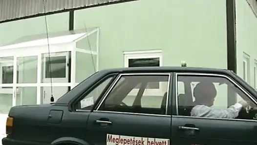 Motogp Alman kız salonda sikiliyor