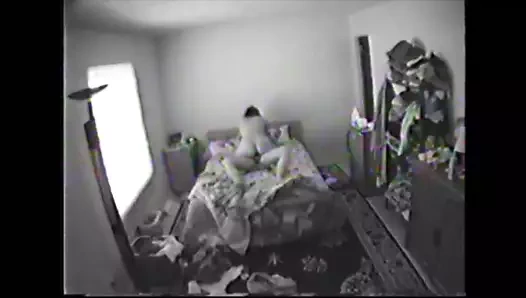 Gemma arkadaşıyla güvenlik kamerasına yakalandı