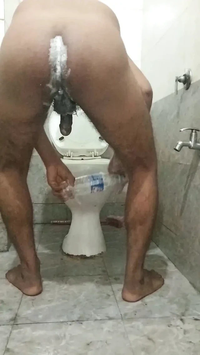 Went to the bathroom and fucked ass.