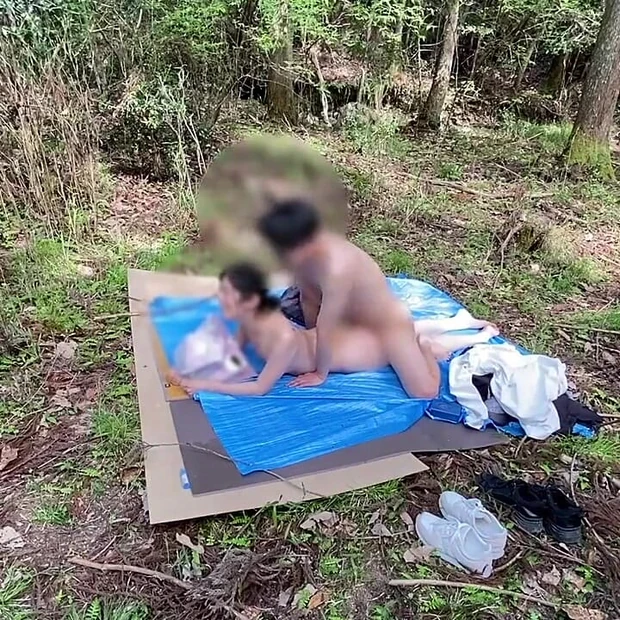 #2 Секс на улице, потому что я так глубоко в горах, никто не приедет