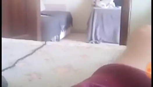 um pouquinho da bundinha da esposa na live