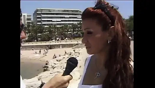 Kıllı amcık büyük anal sikişiyor