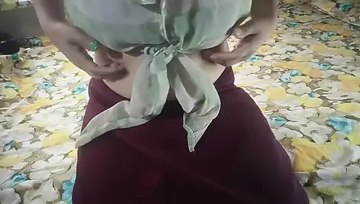 Bf sanga raat vari chikayera aauda ni kati na pugeko yo puti lai laado le