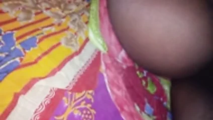 Desi adivasi – genç kız lanet