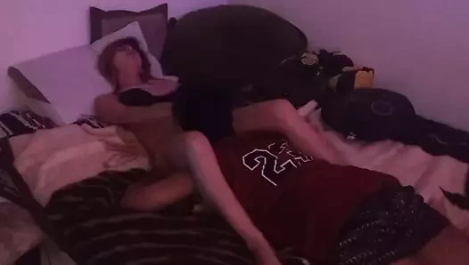 üvey kardeşimi sıcak yedim