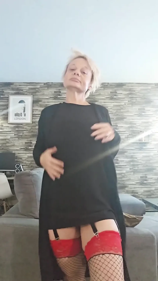 Tam Istediğiniz Gibi Seksi Striptiz