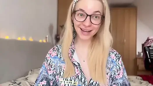 Paypig onu yıkadıktan sonra ayda 30 dolarda yaşıyor
