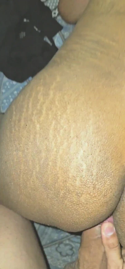 "Bir arkadaşın evine git ve güzel bir edepsiz top al"dan büyüleyici bir an.