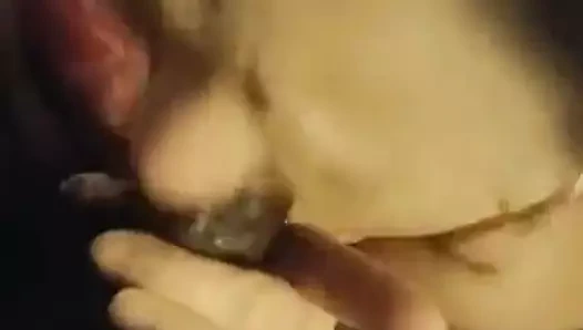 Sıcak olgun gagging üzerinde siyah horoz