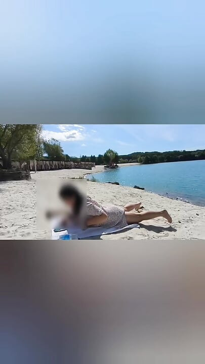 Sahilde neredeyse çıplak yakalanıyordum.