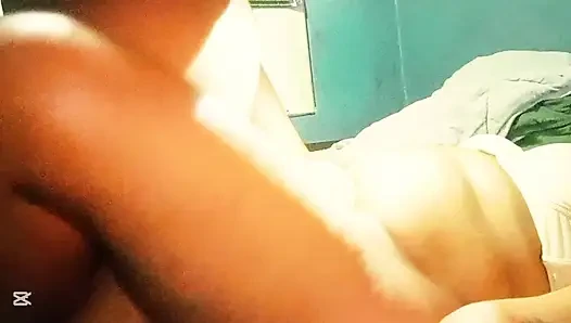 Tamil bayan anal ve vajinal seks yapıyor