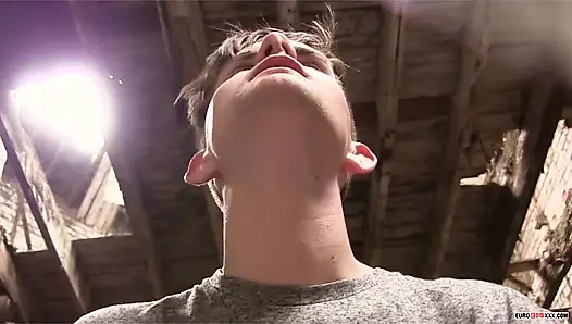 JOE yarak için seyir halinde