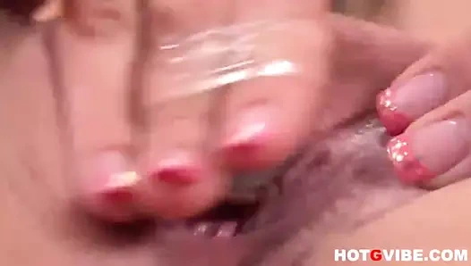 Nicky parmaklar kendini derin