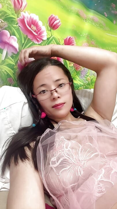 rub clit my wet horny pussy