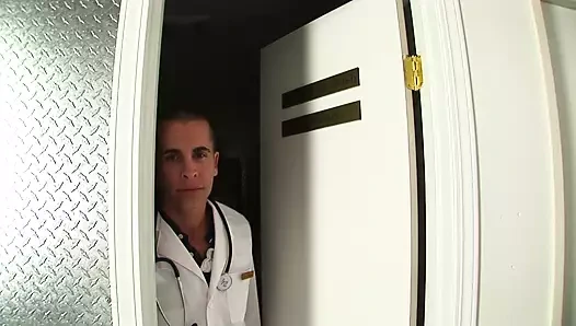 Rachel roxxx gets becerdin at doktorlar ofis