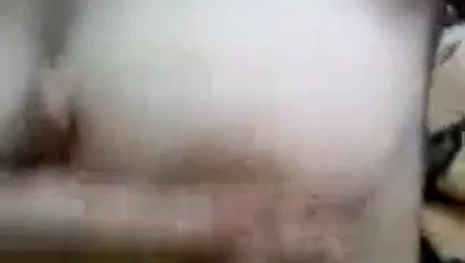 Akdenizli Orospu 2 Soyunuyor