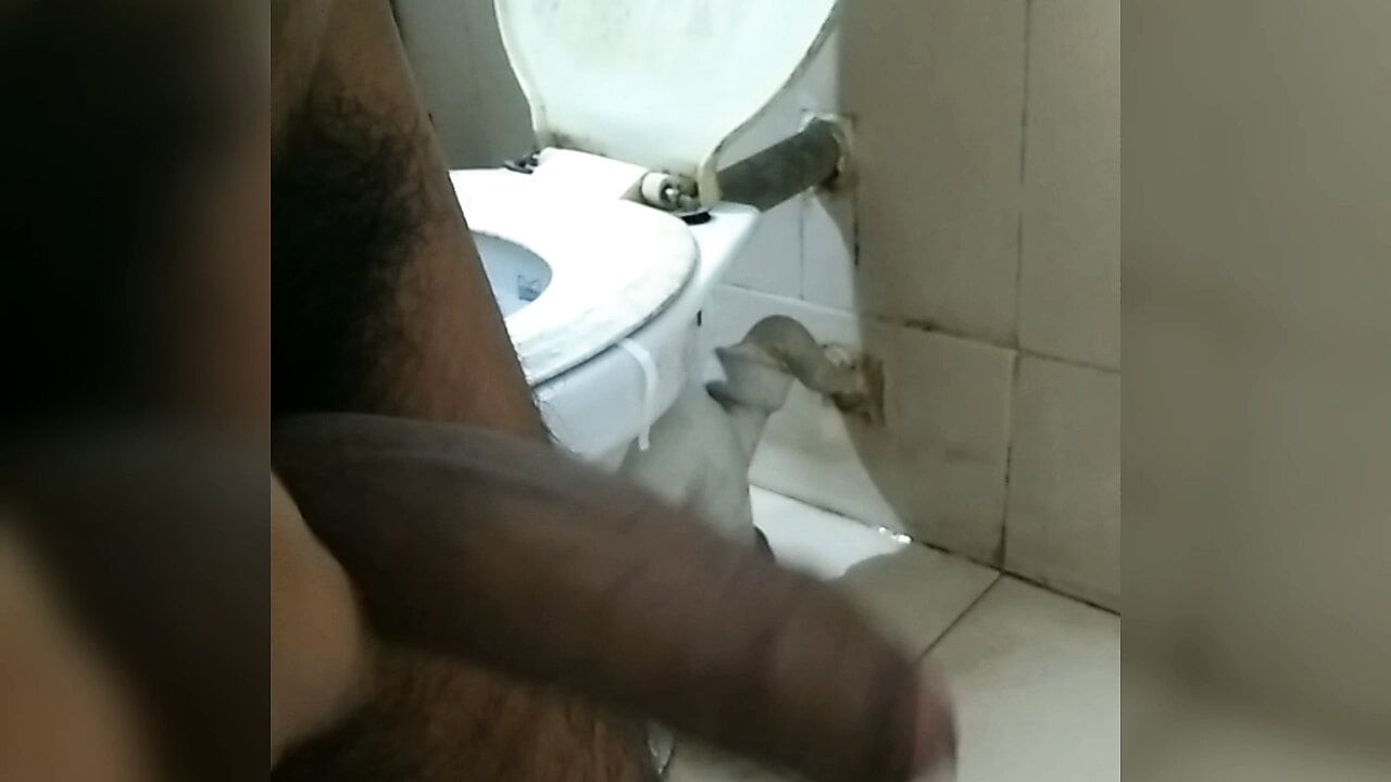 Desi Hintçe porno izlerken üvey kuzenimin amıyla oynuyor, bak nasıl var
