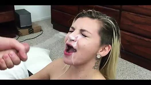 sarışın alır onu yüz tahrip tarafından cum