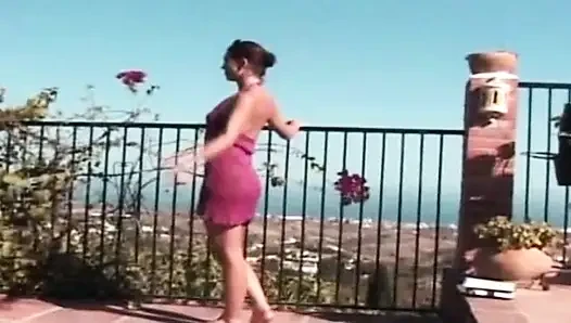 Büyük Omar'ın İngiliz maceraları göt sikişi tatilleri (2001)