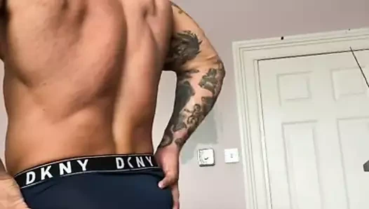 Jake shannon etli vücut geliştirmeci mastürbasyon