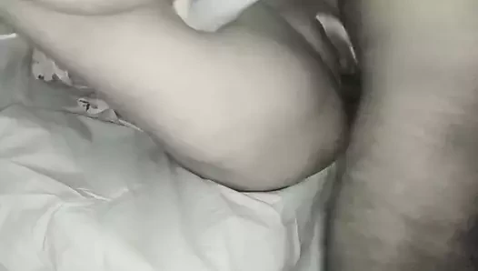 Ateşli evli kadın ko aage se anal seks kiya.
