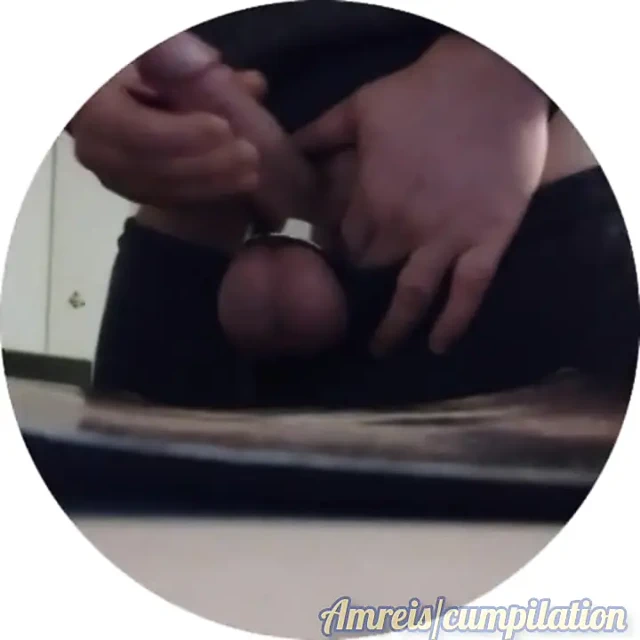 Hayranlarım için sosyal medyada vahşi orgazmımın bir boşalması.