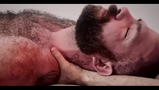 Tam vücut masajı ve yarak çalışma eğitimi (tam sahne)