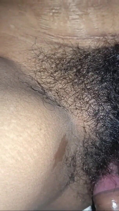 Kız arkadaş sert şehvetli seksi anları sikiyor ve ovuyor | Klip 1