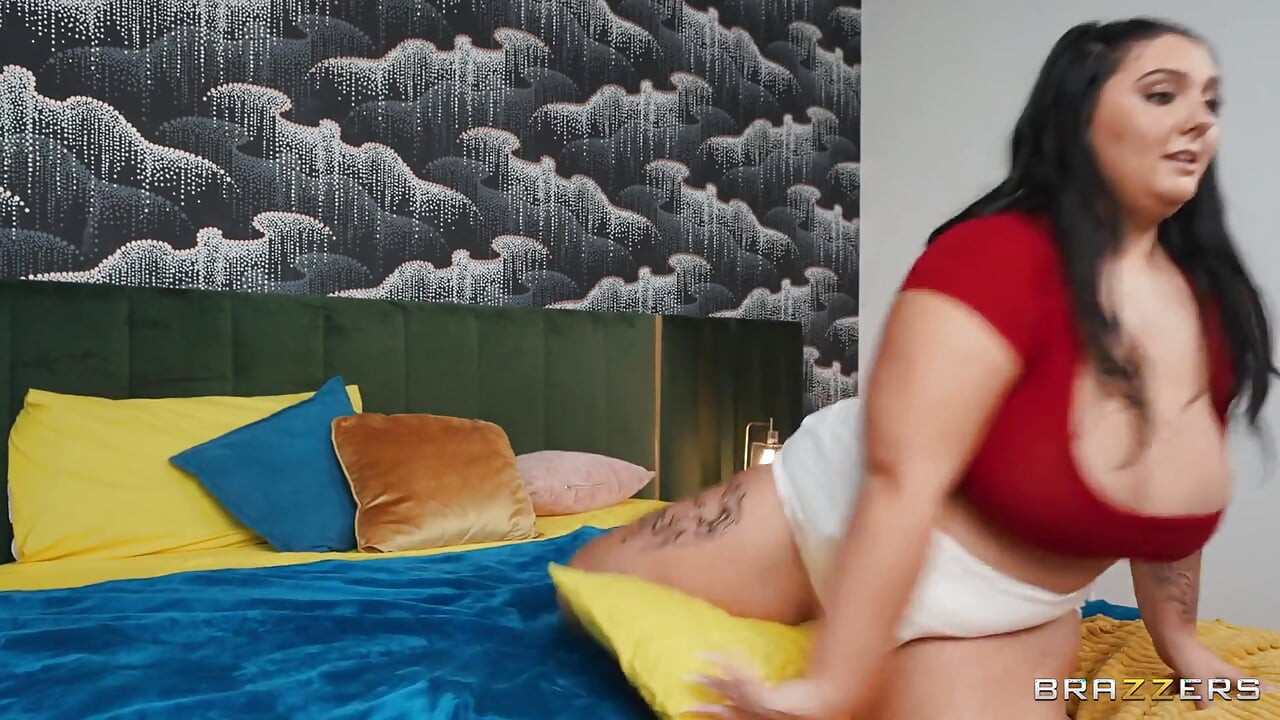Brazzers - tombul oda arkadaşları Abigail Morris ve Jadynn Stone