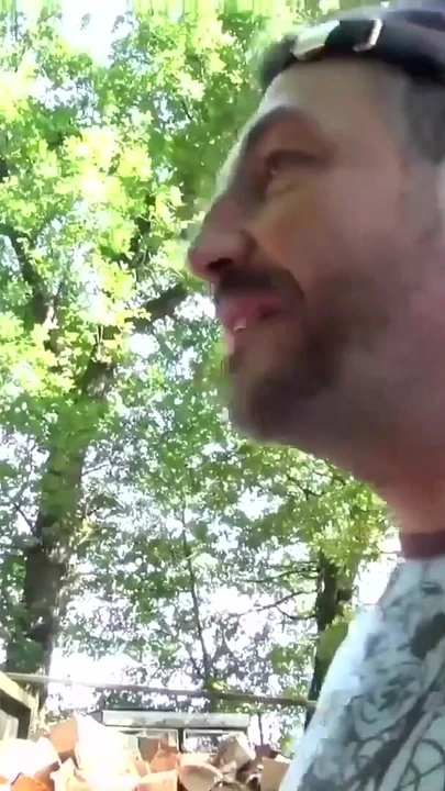 Key moment from "Geiles Exotisches Teen beim spazieren Outdoor gefickt"