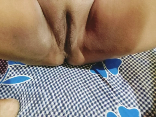 Hintli anne şişman amcığını sikiyor