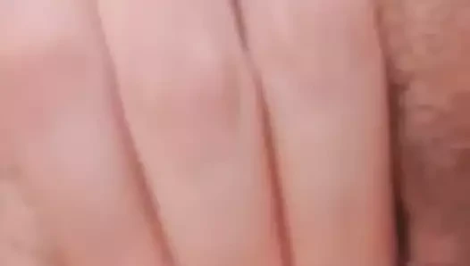 kız arkadaşı dokunur ve boşalmak için sevgilisi