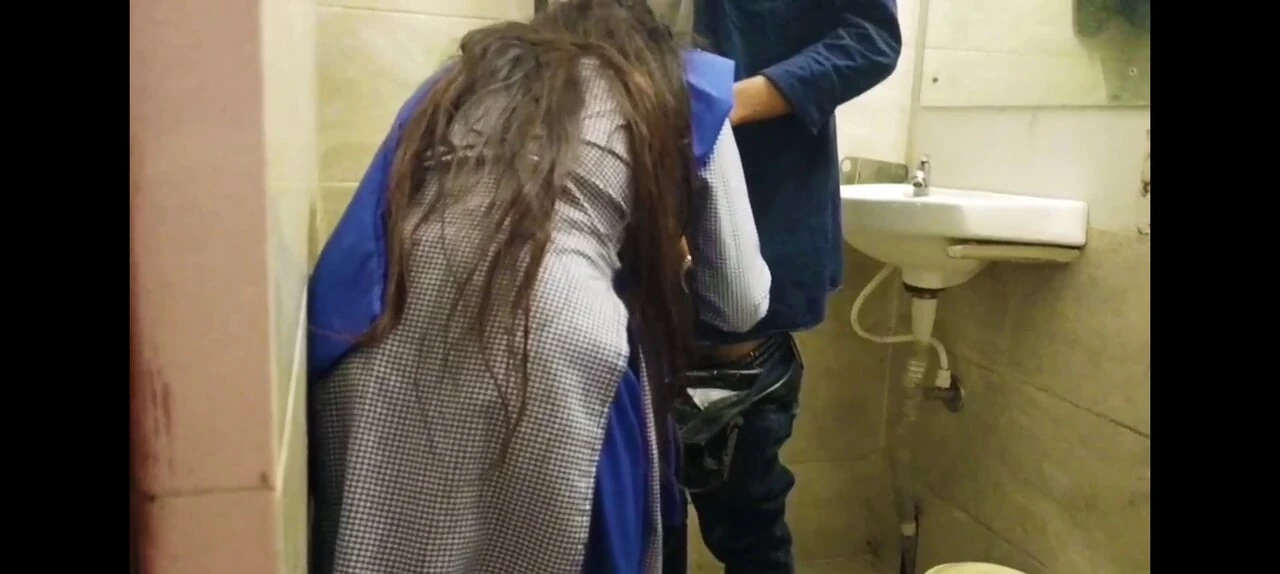 Exclusive: Indian College Student In H O D S Bathroom Blowjob Porn Feat Hindi Audio Sex Story Hindi Chudai Ki Kahani (Latest) - Singapore Special