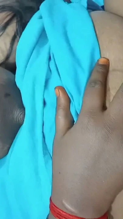Tamil karı anal parmak denedi ve misyoner pozisyonunda sert am sikilmesiyle ateşli ifadeler sergiledi | Bölüm 1
