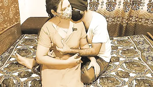 Hintli kadın ji ateşli figür