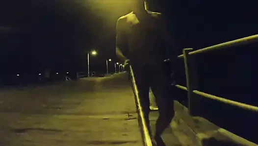 Coffs liman iskelesi çıplak koşuyor! riskli kamu çıplaklığı