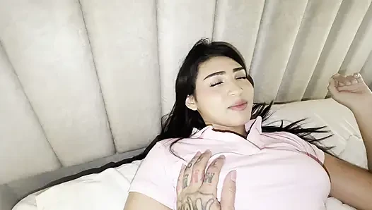 ODA ARKADAŞIMIN KREMALI VAJINASI ÇOK SULU! PEMBE VAGININ BAKIŞ AÇISI!