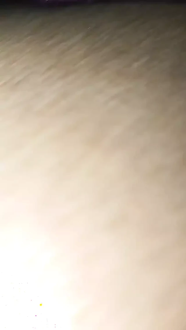 Hintli kadın ateşli sikişiyor