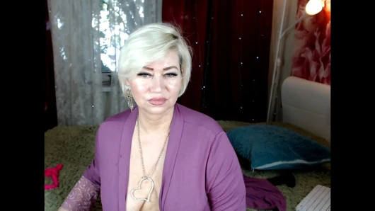 Süper web kamerası fahişesi Aimee büyülü rüya ekranlarında olgun bir anal sürtük olarak .!. ))